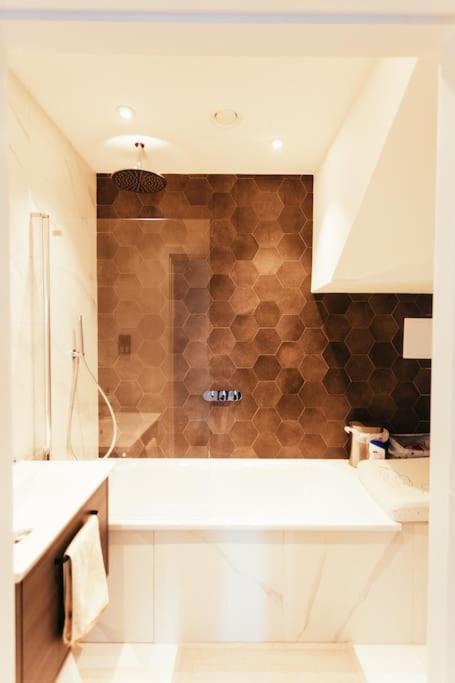 3 Bedroom Penthouse With Terrace And Skyline In Battersea London Bagian luar foto