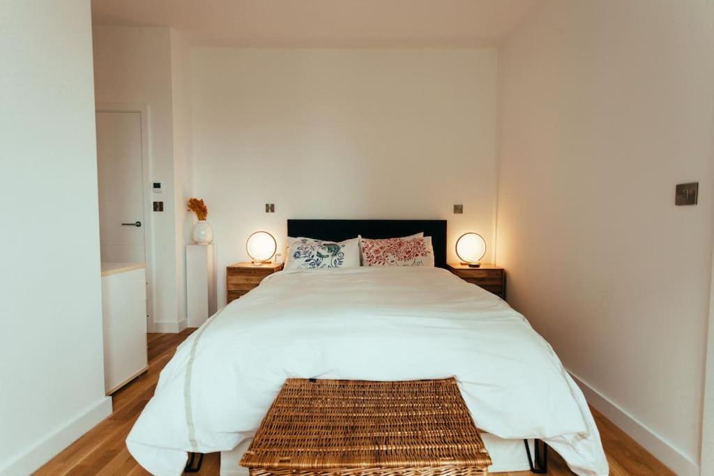 3 Bedroom Penthouse With Terrace And Skyline In Battersea London Bagian luar foto